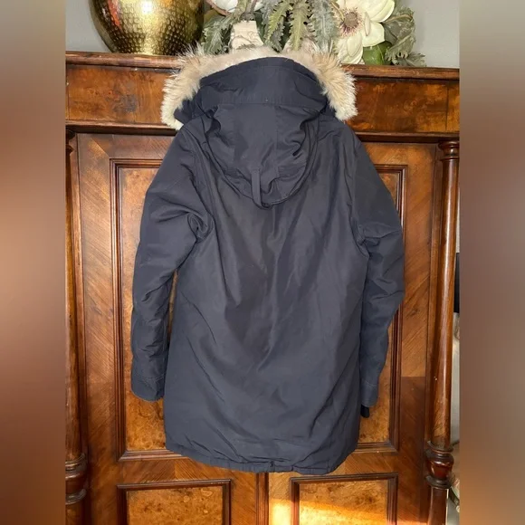 Canada Goose- Langford Coyote Trim Slim Parka. Size M - Picture 5 of 16